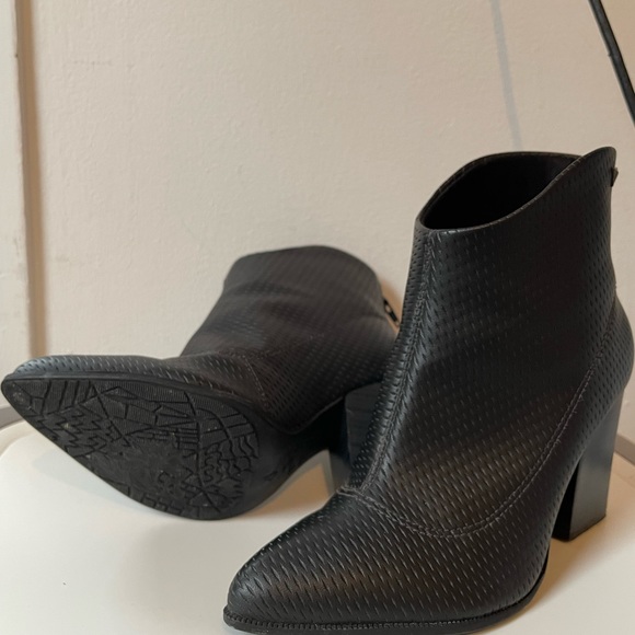 Ankle boots - Picture 7 of 8